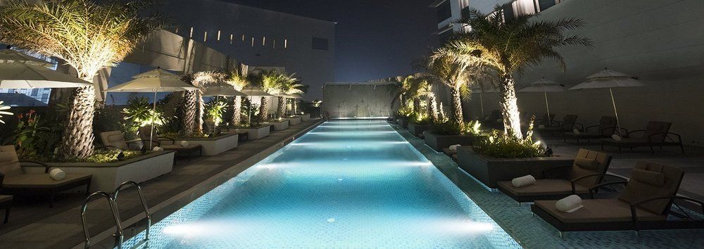 Готель Taj Swarna, Амрітсар Екстер'єр фото The pool at the hotel